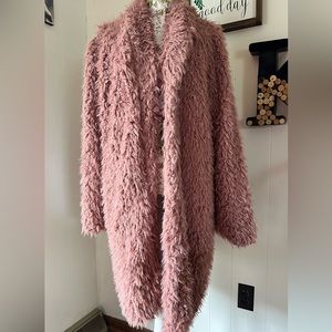 WILD FABLE 💯% polyester open front cozy parka